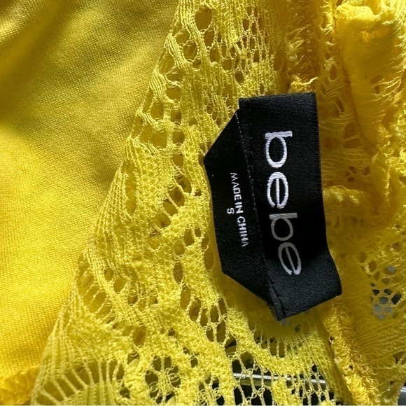 3 for $22 💛 Bebe bright yellow lace crop top size small - Picture 3 of 4